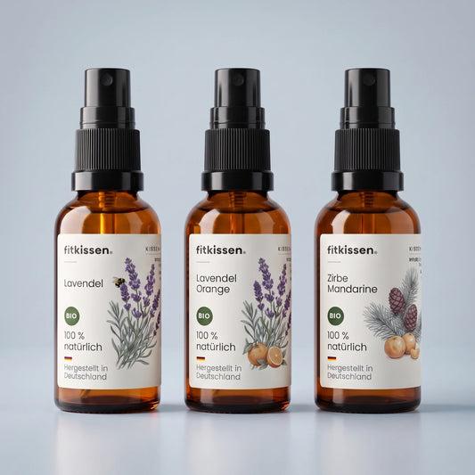 Die drei Duftvarianten des Kissensprays: Lavendel, Lavendel Orange und Zirbe Mandarine